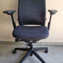 Steelcase Amia Office Desk Gaming Chairs 