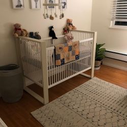 Infant crib/Toddler bed (Ducduc)