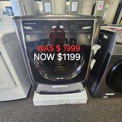 LG signature 5.8 Cu. Ft. Large Smart Wifi Enabeld Front Load Washer