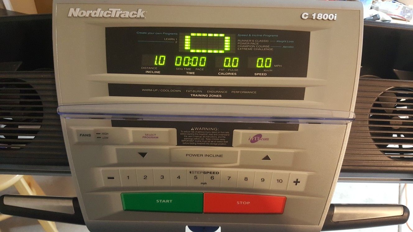 Treadmill NordicTrack C1800i for Sale in Yucaipa, CA OfferUp
