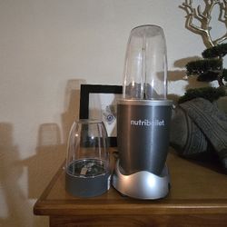 NUTRIBULLET 