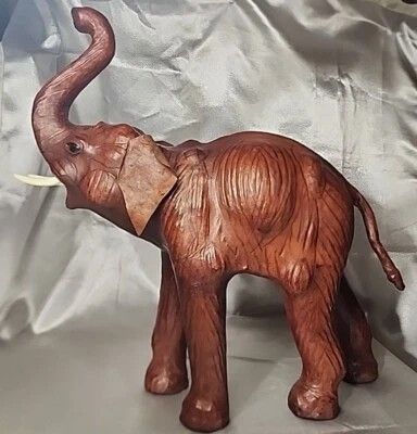 Leather Elephant Figures 2