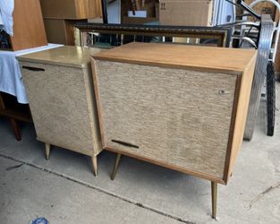 Vintage Stereo Record Player Console 
