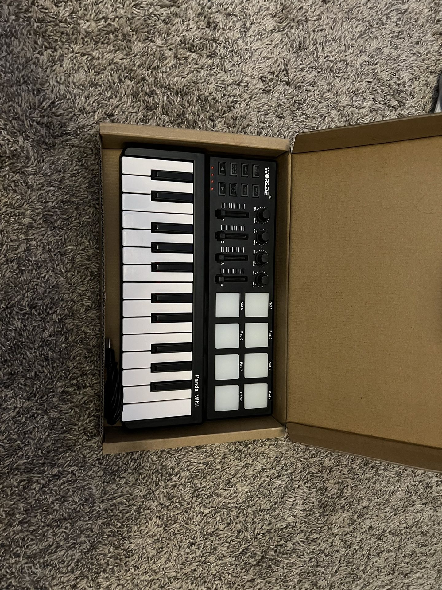 Panda Mini USB/MIDI Controller Keyboard