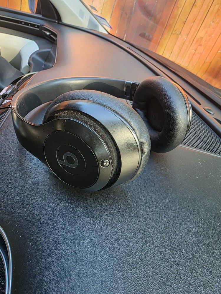 BEATS STUDIO PRO 