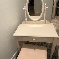 Beige Vanity With Light Pink Seat