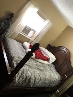 Bed and dresser set