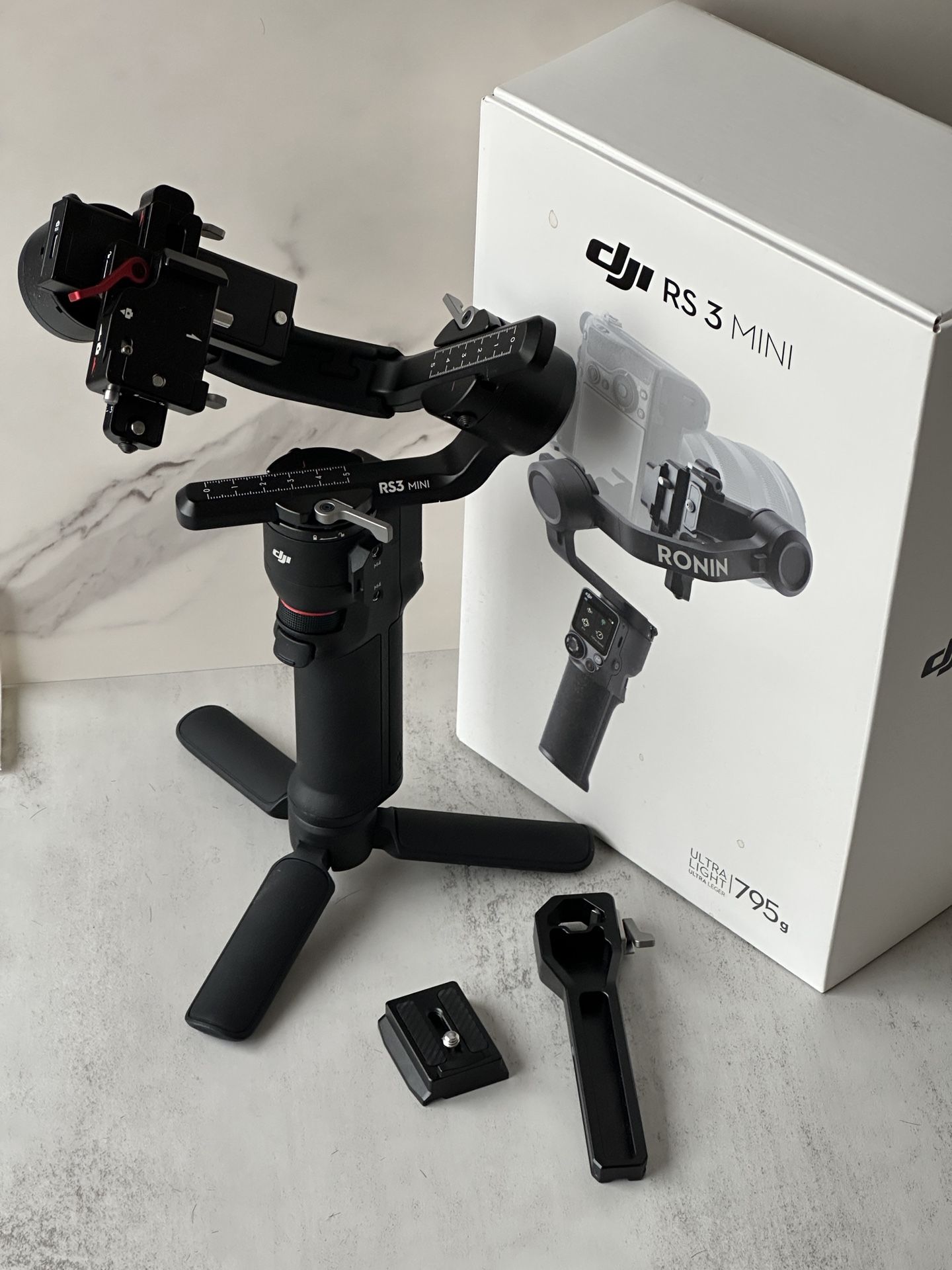 DJI RS 3 Mini - Gimbal /Stabilizer For photo / Video Cameras