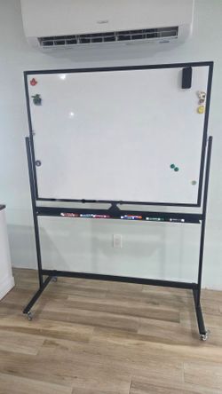 Rolling white board