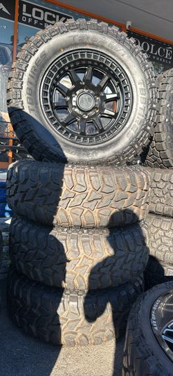 WHEELS BLACK RHINO 17x9 TOYOTA CHEVY 6x5.5