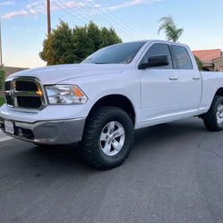 Ram 2019 5.7 V8 Hemi 12,500 4x4!