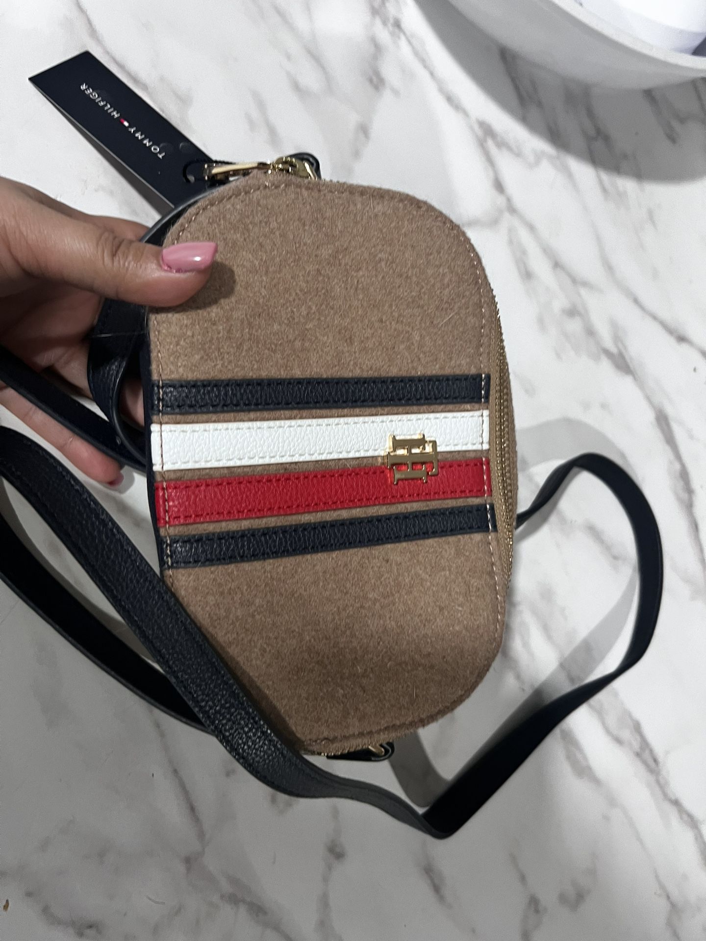 Tommy Hilfiger women Khaki Element Camera
