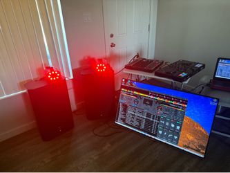 DJ