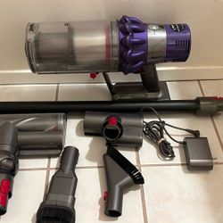 Dyson SV12 V10 Cordless Stick Vacuum 