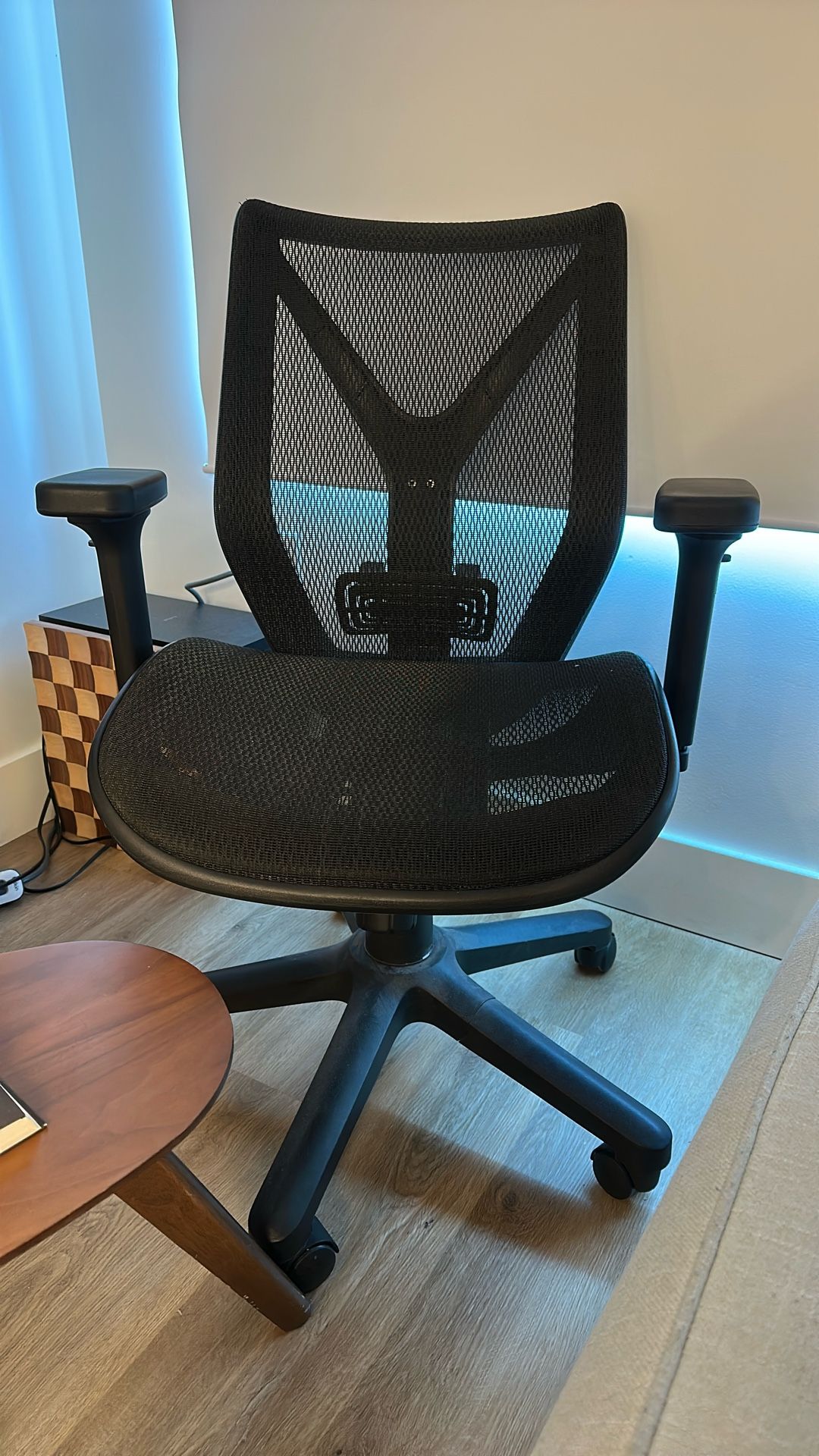 mesh office chair