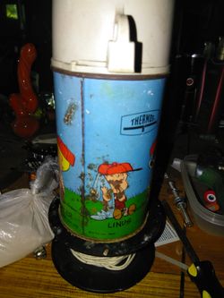 Vintage penuts thermos