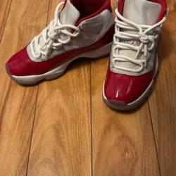 Cherry 11s Size 8.5m