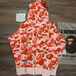 HELLO KITTY BAPE 