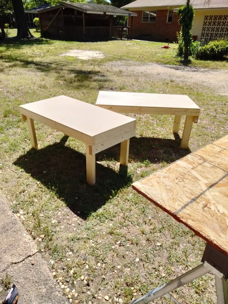 Premium Pine Table's 