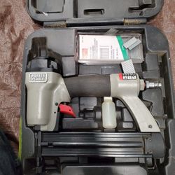 PORTER CABLE 18g. Crown Stapler