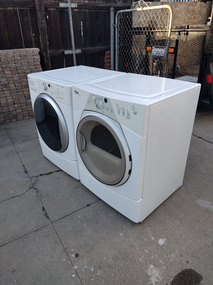 Washer And Gas Dryer 