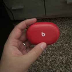 Beats Solo Red Buds