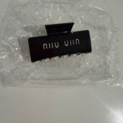 Hair clip black beige