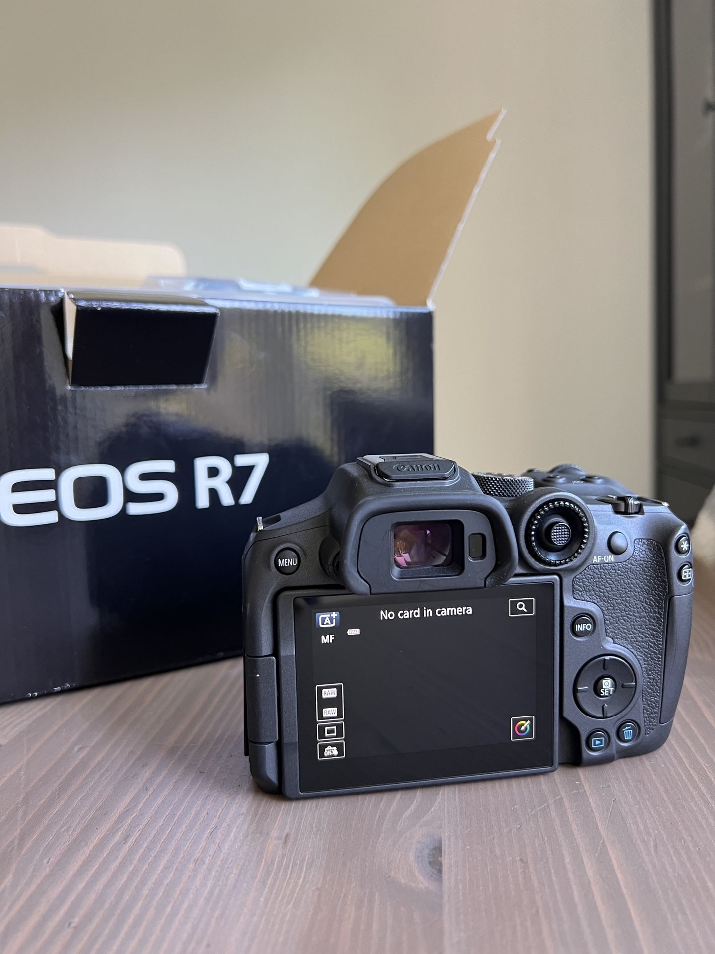 Canon R7 Under 6k Shutter Count Warranty 