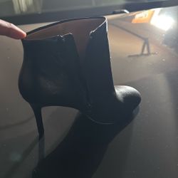 Boots Size 8