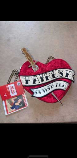 Snow White purse! Fairest of them all ($25obo)