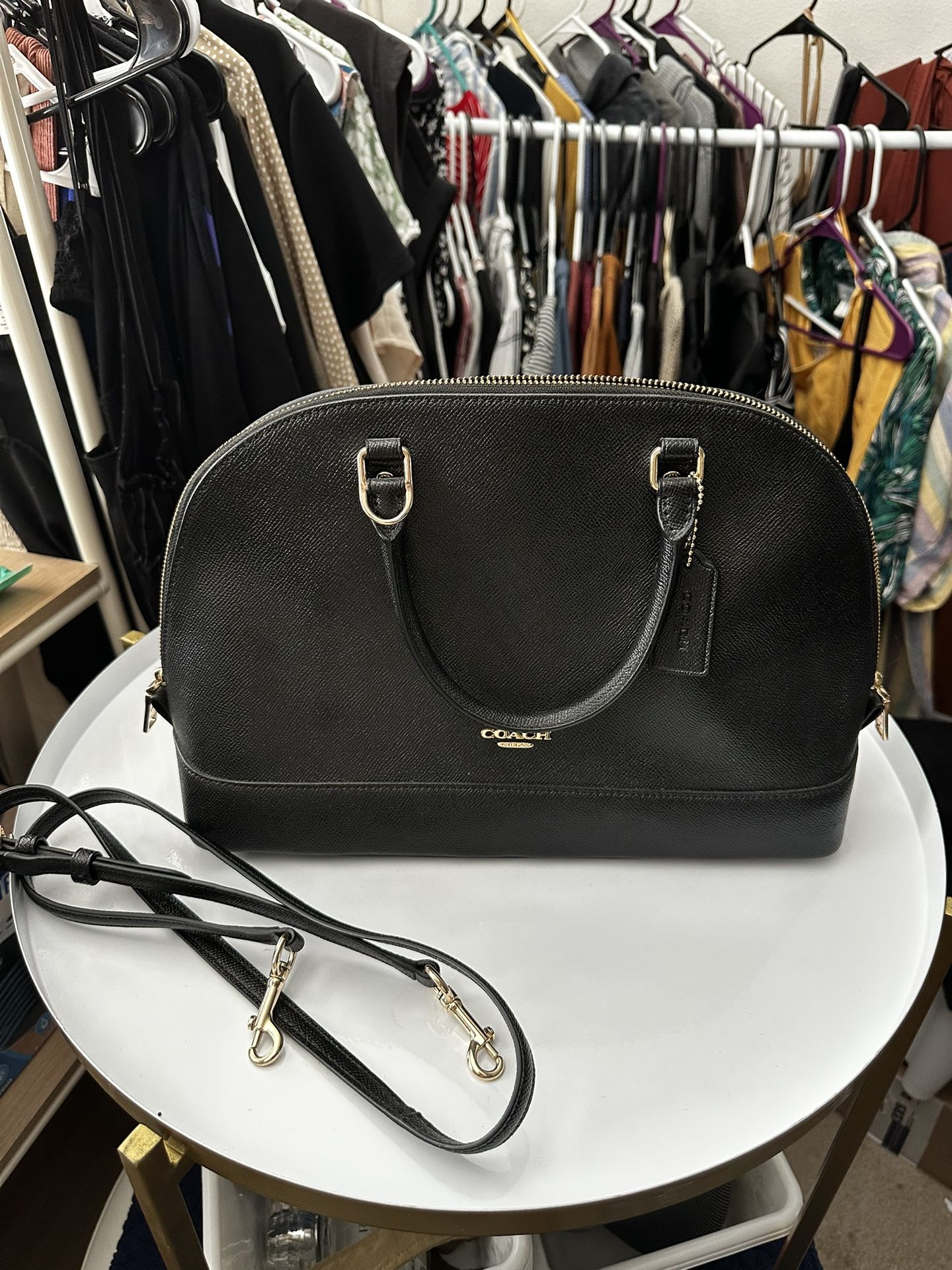 Coach - Medium Satchel Back In Black W/gold Hardware 