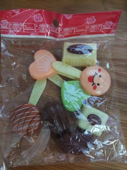 Small Doll Plastic Accessories 