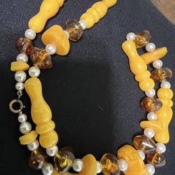 Amber And Fake  Pearls Vintage Necklace 