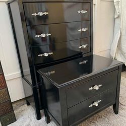 Beautiful classic style oversized tall dresser and oversized nightstand colors black gloss and silver metallic with crystal pulls.. Set Has Been Refur
