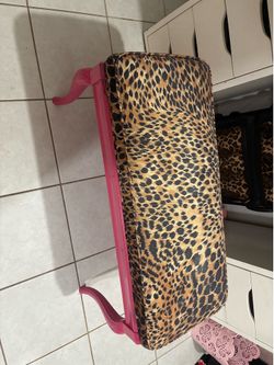Cheetah stool