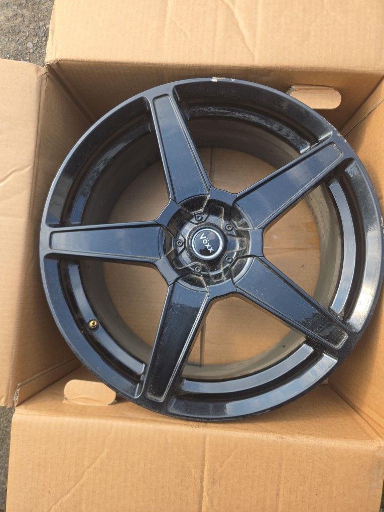 Vox 18" All 4