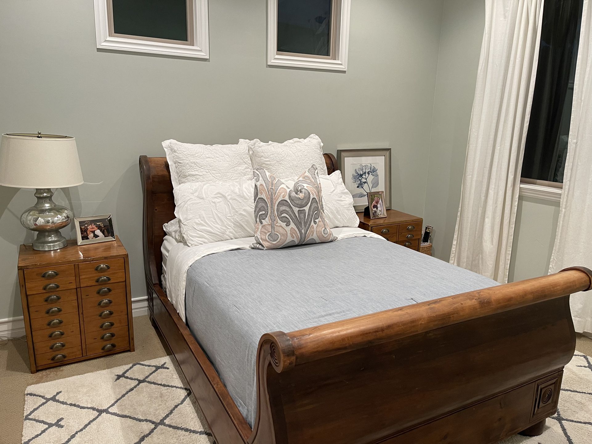 Queen Bed & Two Side Tables