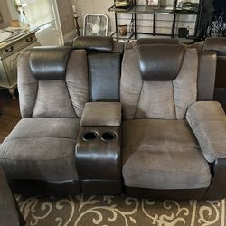 3 Pc Sectional Couch Set with Cup Holders & USB Charger 