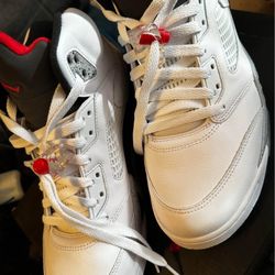Men Size 11 Cement 5 Jordans 