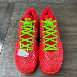 Nike Kobe Grinches (ALL SIZES)