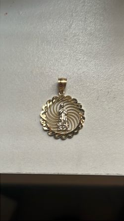 10k Virgin Mary Pendent