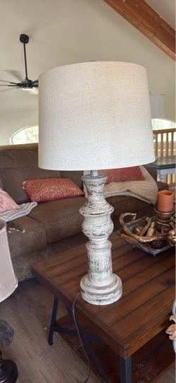 Table lamp