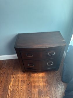 Bedroom dresser set