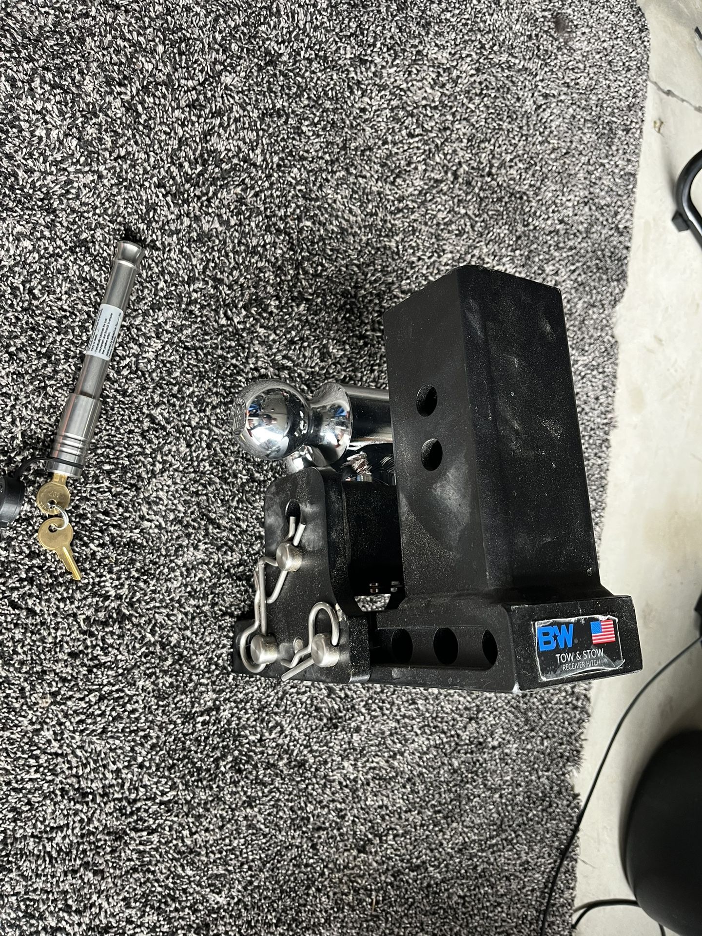 B&W Trailer Hitch