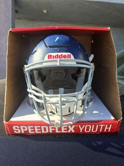 Youth football helmet/Riddell Speedflex, size medium