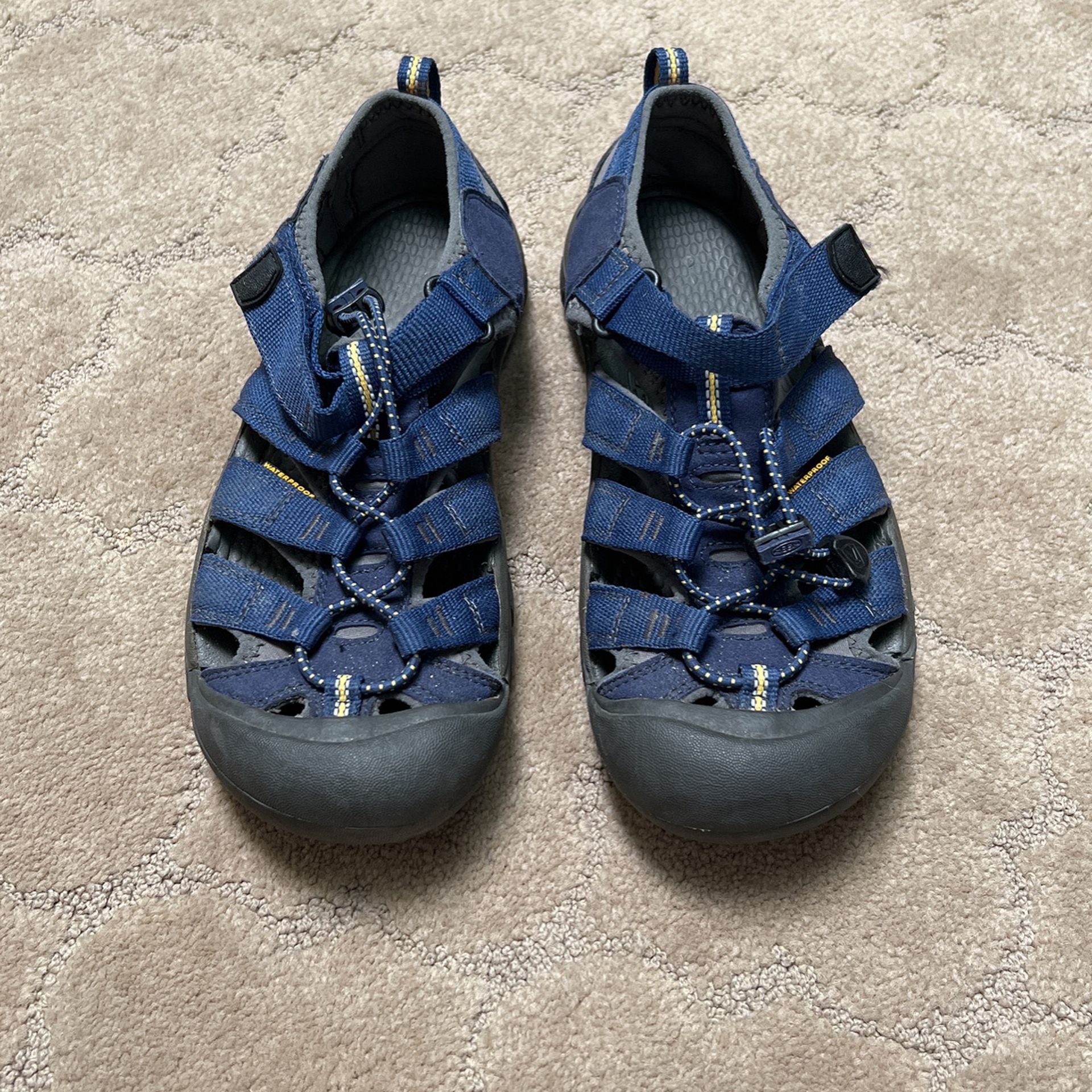 Keen Waterproof Hiking Shoes Sandals