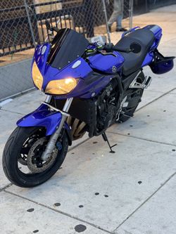 2005 Yamaha FZ1