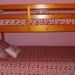Twin Over Twin Solid Wood Bunk Bed With Mattresses 
