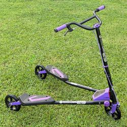 Yvolution Y Fliker Lift Drift 3 Wheel Self Propelling Wiggle Scooter