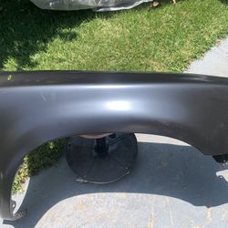 1985 Toyota Pickup, Passenger Side/ Front Fender